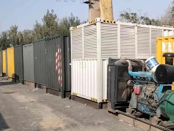 盐湖200KW柴油发电机机组每小时油耗是多少？